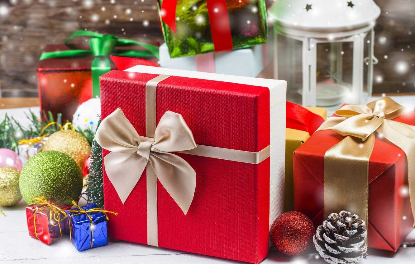 Сладкие подарки на новый год детям: как собрать новогодний подарок самостоятельно?