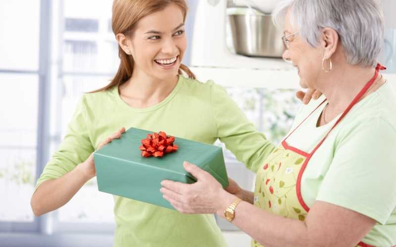 Значение подарка: какие подарки можно дарить, а какие подарки нельзя дарить?