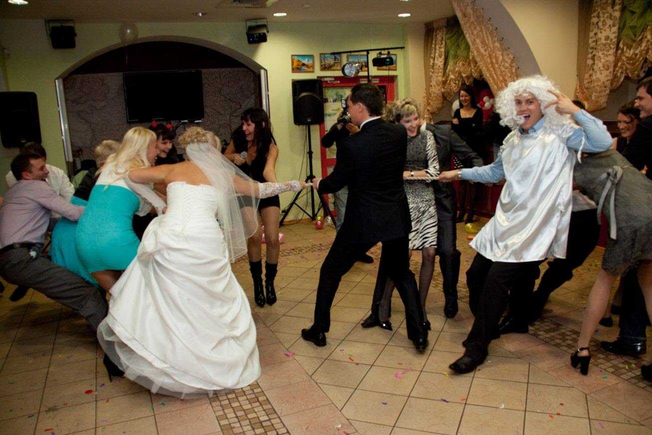 Танцы на свадьбе жениха и невесты - видео 👰 танец молодых на свадьбе