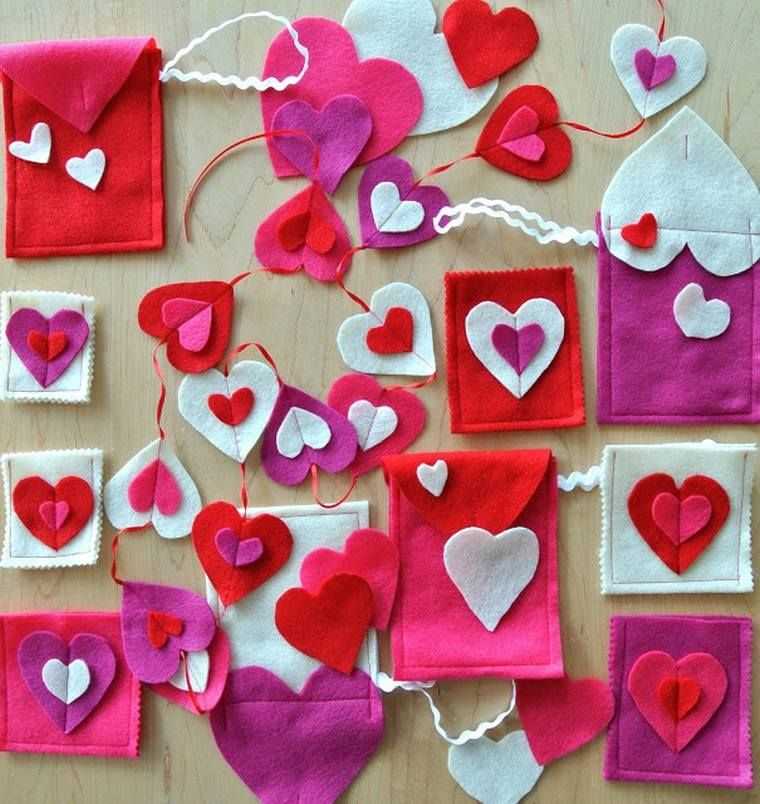 Радужные сердечки на этой открытке-валентинке напоминают невесомые воздушные шарики Мастер-класс от портала