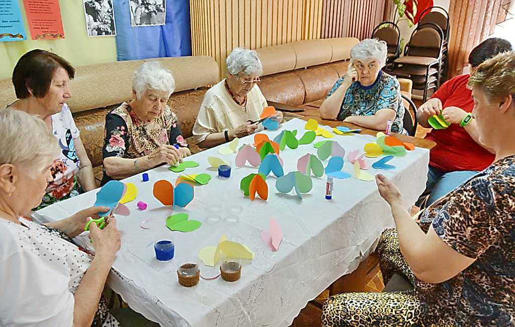 Игры на день пожилого человека: как организовать интересные конкурсы для пенсионеров